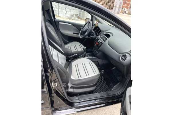 Makina ne shitje ne Tirane - 3,500 Euro