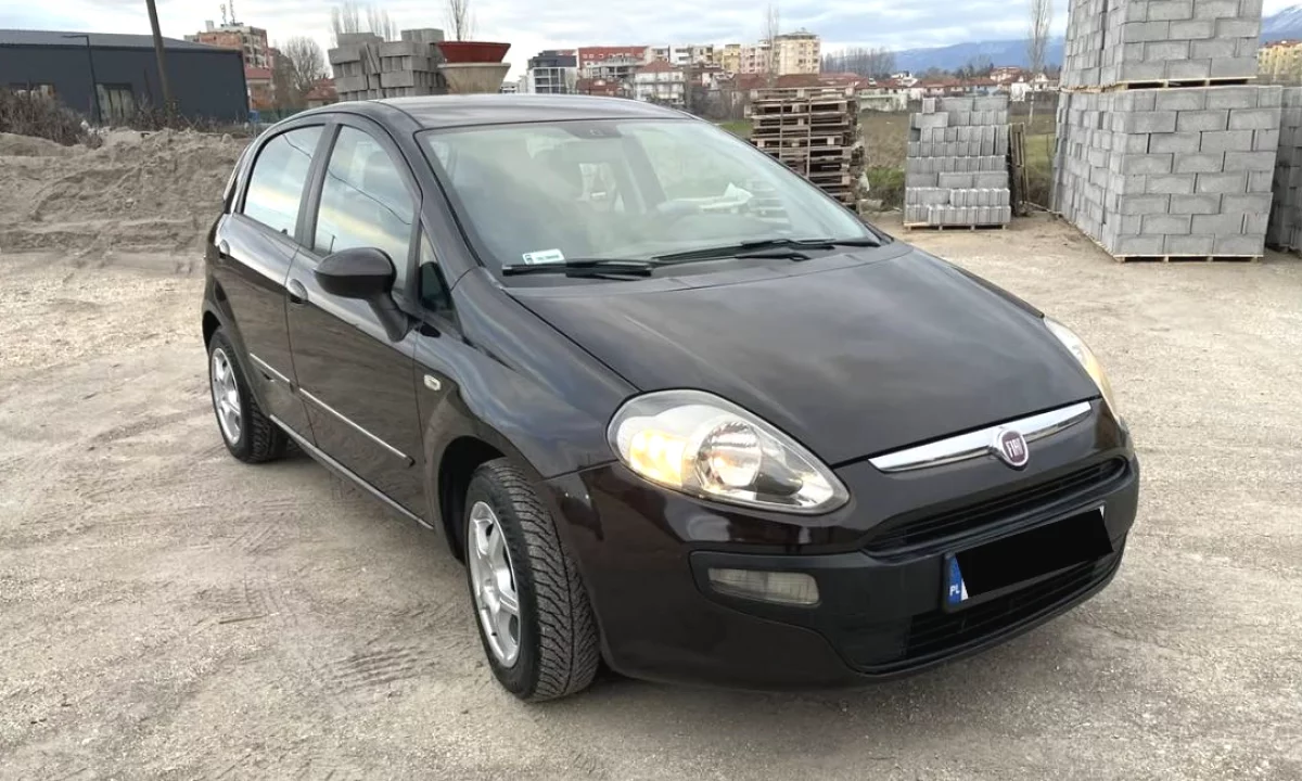 Auto in Vendita a Tirana, Volkswagen, 2009 Diesel,Kambio Manual Pagamento 3,500  Euro.