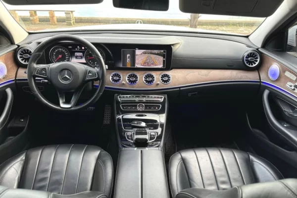 Makina ne shitje ne Tirane - 20,500 Euro