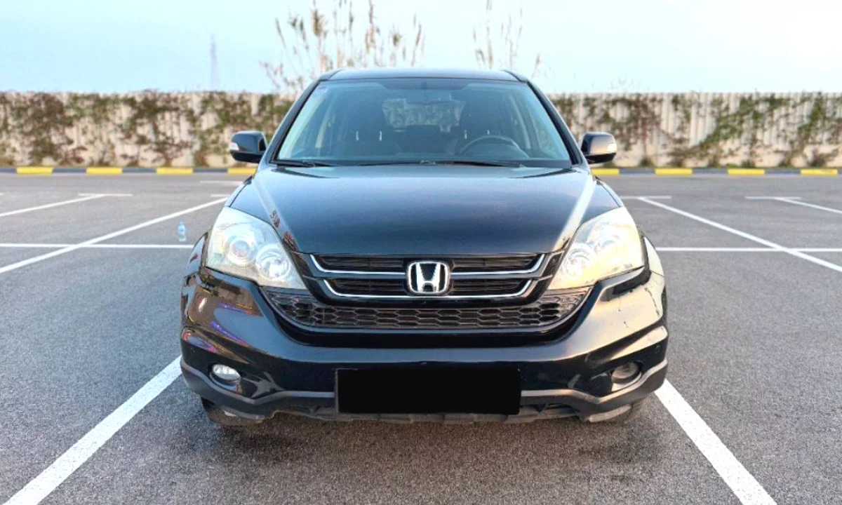 Makina ne shitje ne Tirane, Honda, 2009 Diesel,Kambio Automatik Pagesa 8,800  Euro.
