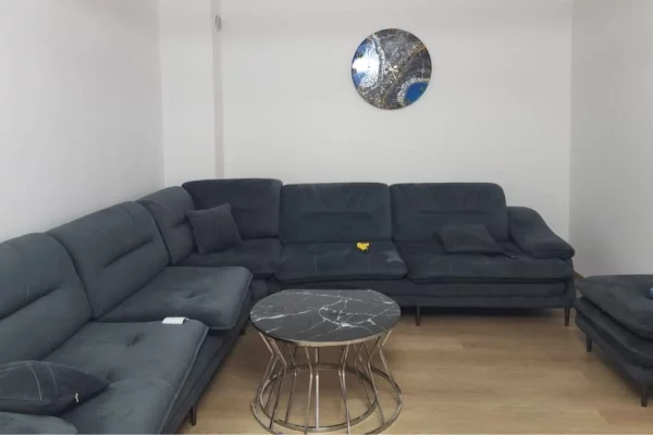 Shtepi ne shitje Apartament ne Lezhe, 2+1, Mobilimi E mobiluar, Pagesa 125,000  Euro.