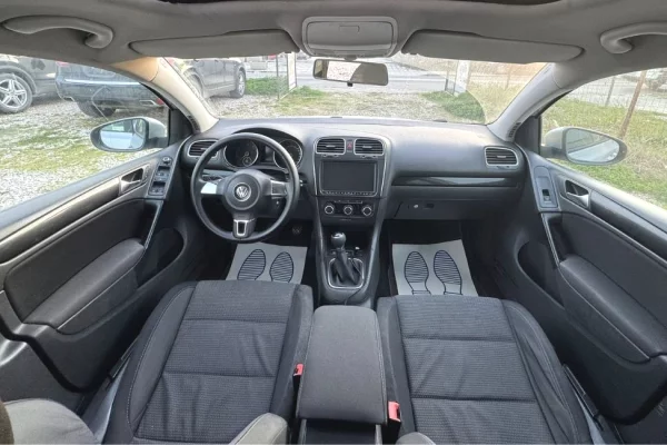 Makina ne shitje ne Tirane - 4,700 Euro