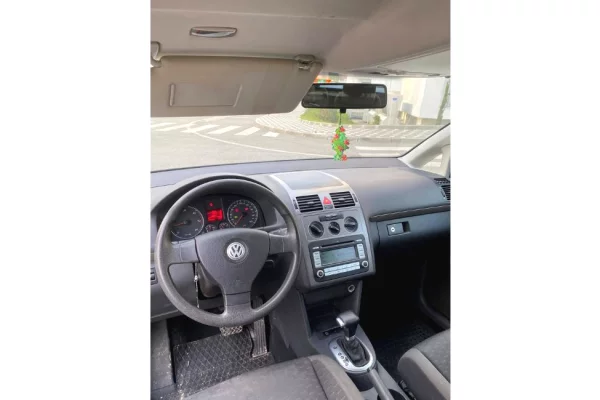 Makina ne shitje ne Tirane, Volkswagen, 2007 Diesel,Kambio Manual Pagesa 5,200  Euro.