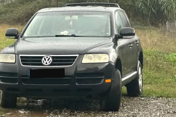 Makina ne shitje ne Tirane - 4,500 Euro