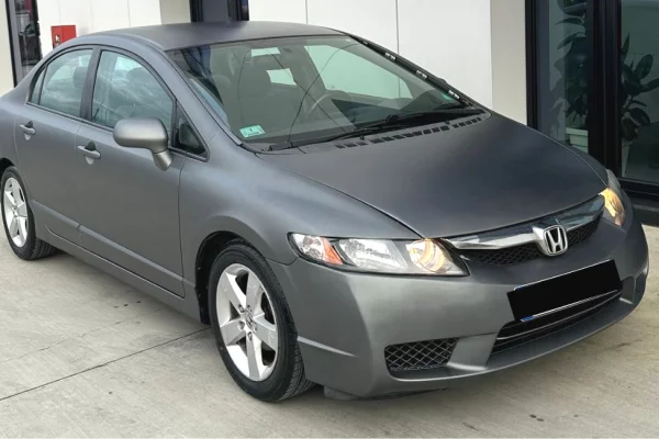 Makina ne shitje ne Tirane, Honda, 2010 gasoline-gas,Kambio Automatik Pagesa 4,300  Euro.