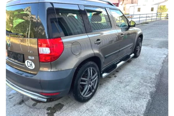 Makina ne shitje ne Tirane, Skoda, 2011 Diesel,Kambio Automatik Pagesa 8,700  Euro.