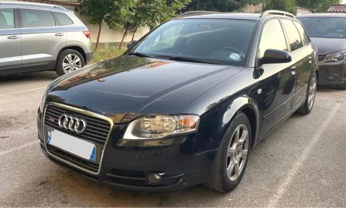 Makina ne shitje ne Tirane, Audi, 2006 Diesel,Kambio Automatik Pagesa 3,700  Euro.