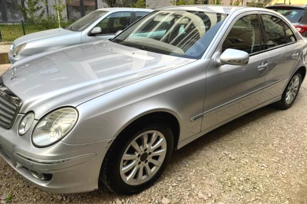 Makina ne shitje ne Tirane - 5,900 Euro