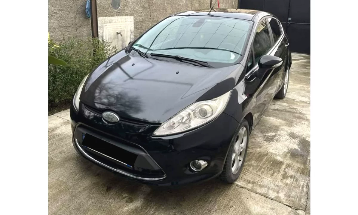 Makina ne shitje ne Tirane, Ford, 2008 Diesel,Kambio Automatik Pagesa 3,500  Euro.