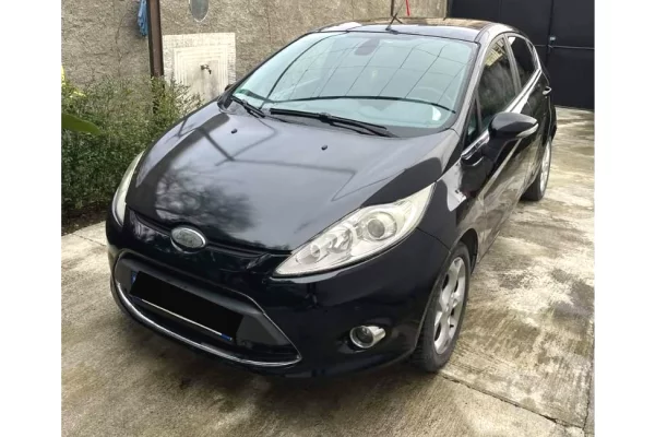 Makina ne shitje ne Tirane, Ford, 2008 Diesel,Kambio Automatik Pagesa 3,500  Euro.