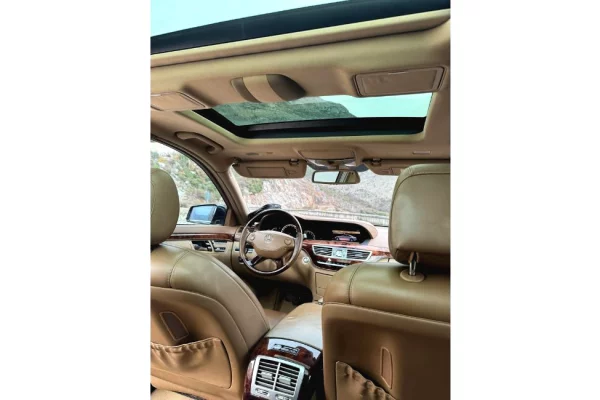 Makina ne shitje ne Tirane, Mercedes-Benz, 2007 Diesel,Kambio Automatik Pagesa 6,999  Euro.