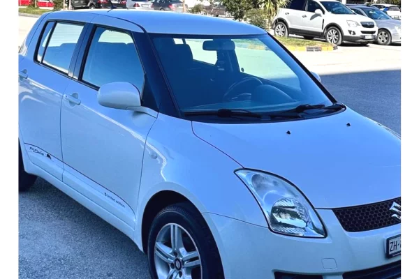 Makina ne shitje ne Fier - 3,600 Euro