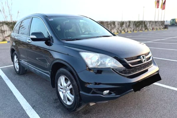 Makina ne shitje ne Tirane - 8,800 Euro