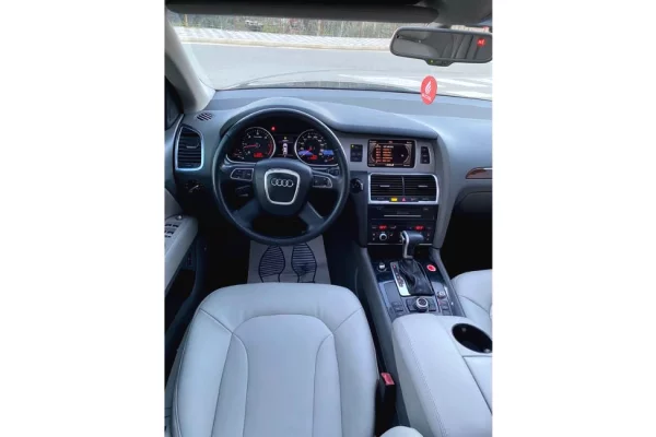 Makina ne shitje ne Tirane - 8,500 Euro