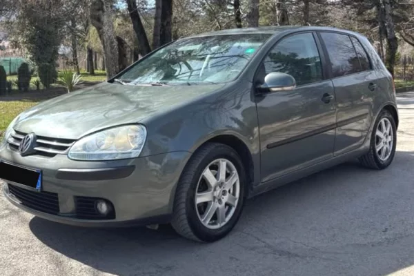 Makina ne shitje ne Pogradec - 3,200 Euro