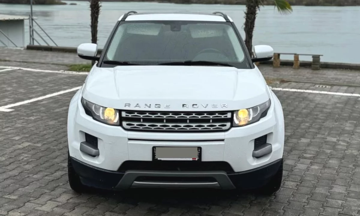 Makina ne shitje ne Tirane, Land Rover, 2013 Diesel,Kambio Automatik Pagesa 13,500  Euro.