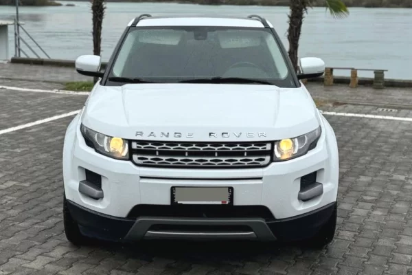 Makina ne shitje ne Tirane - 13,500 Euro