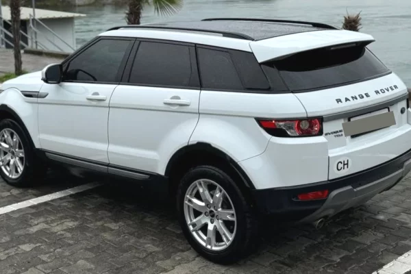 Makina ne shitje ne Tirane - 13,500 Euro