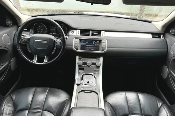 Makina ne shitje ne Tirane - 13,500 Euro