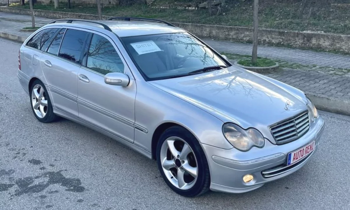 Makina ne shitje ne Tirane, Mercedes-Benz, 2005 Diesel,Kambio Automatik Pagesa 3,500  Euro.