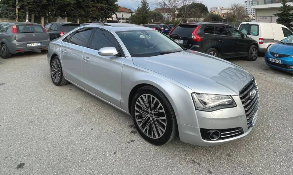 Makina ne shitje ne Tirane, Audi, 2012 Diesel,Kambio Automatik Pagesa 11,300  Euro.
