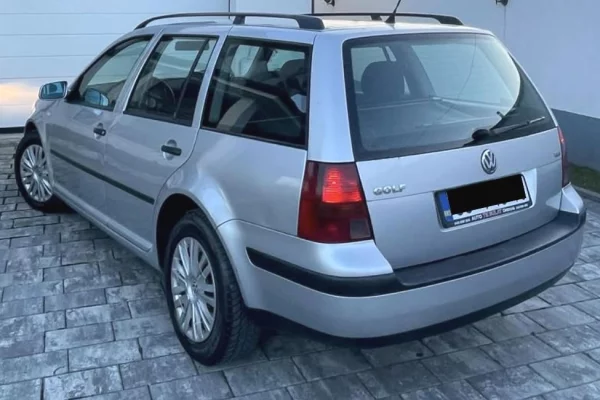 Makina ne shitje ne Prishtine - 3,800 Euro