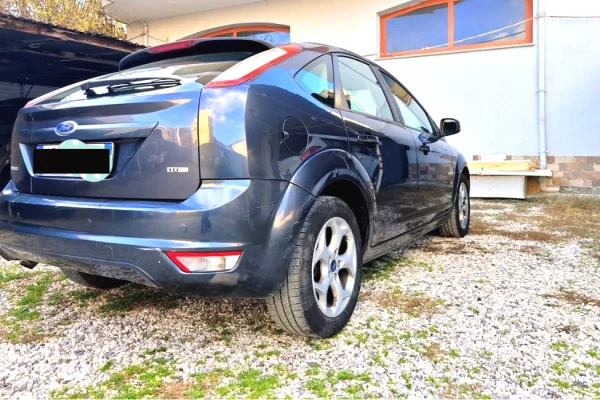 Makina ne shitje ne Fier - 4,300 Euro