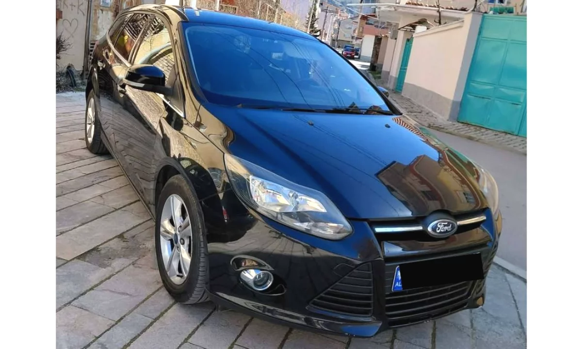 Makina ne shitje ne Tirane, Ford, 2013 Diesel,Kambio Manual Pagesa 4,500  Euro.