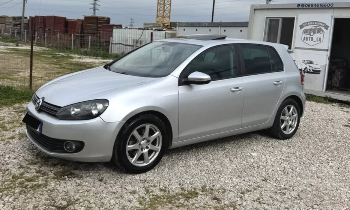 Makina ne shitje ne Tirane, Volkswagen, 2009 gasoline-gas,Kambio Manual Pagesa 4,700  Euro.