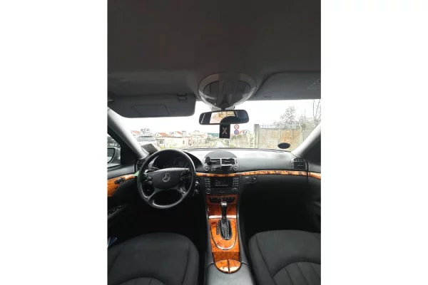 Makina ne shitje ne Tirane - 5,200 Euro