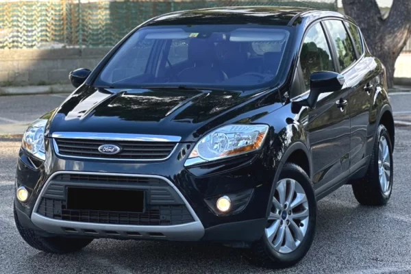 Makina ne shitje ne Tirane - 6,300 Euro