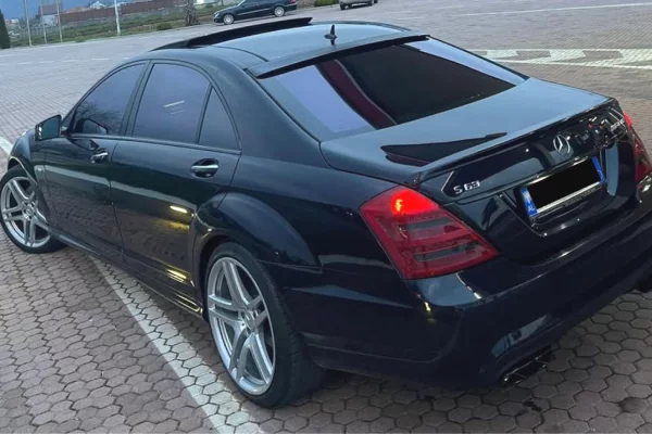 Makina ne shitje ne Tirane - 6,999 Euro