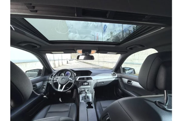 Makina ne shitje ne Tirane - 9,500 Euro