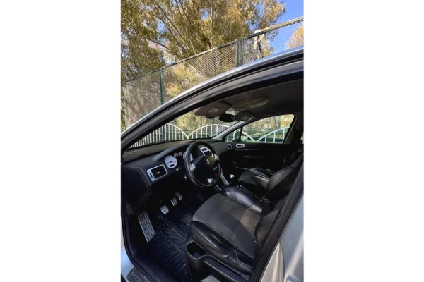 Auto in Vendita a Tirana, Peugeot, 2007 Diesel,Kambio Manual Pagamento 2,500  Euro.