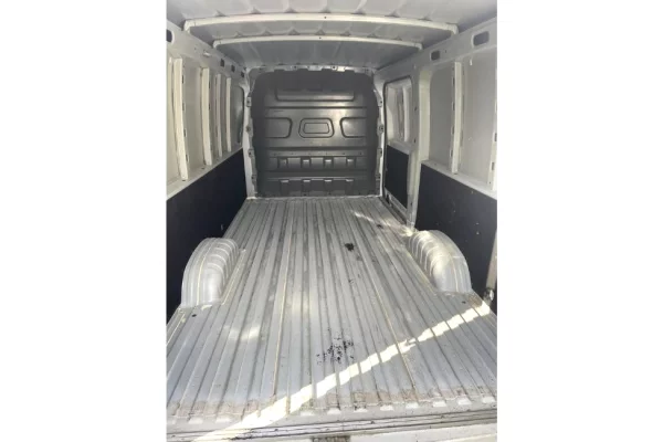 Makina ne shitje ne Tirane, Tjeter, 2025 Elektrike,Kambio Automatik Pagesa 15,700  Euro.