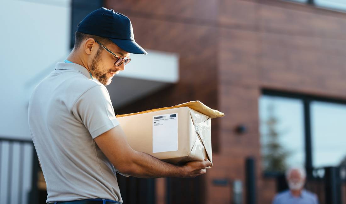 Job Offers in Tirana, Profession Shofer/Ndihmes Magazinier , With experience, Payment 60,000  Leke.