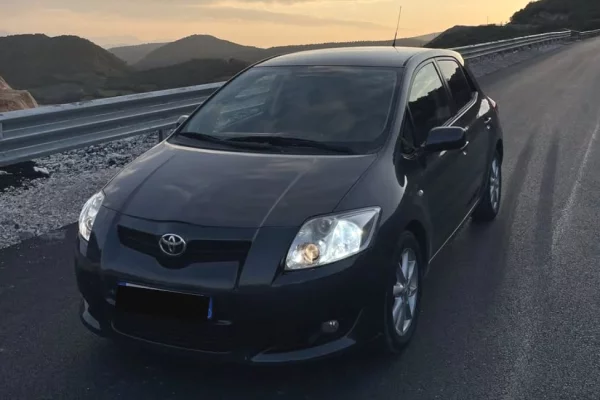 Makina ne shitje ne Fier - 4,400 Euro