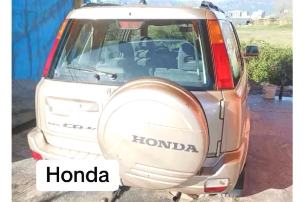 Makina ne shitje ne Tirane - 3,600 Euro