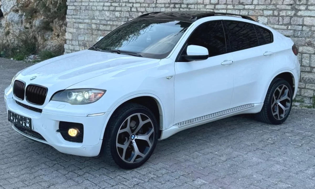 Makina ne shitje ne Tirane, BMW, 2009 Diesel,Kambio Automatik Pagesa 9,500  Euro.