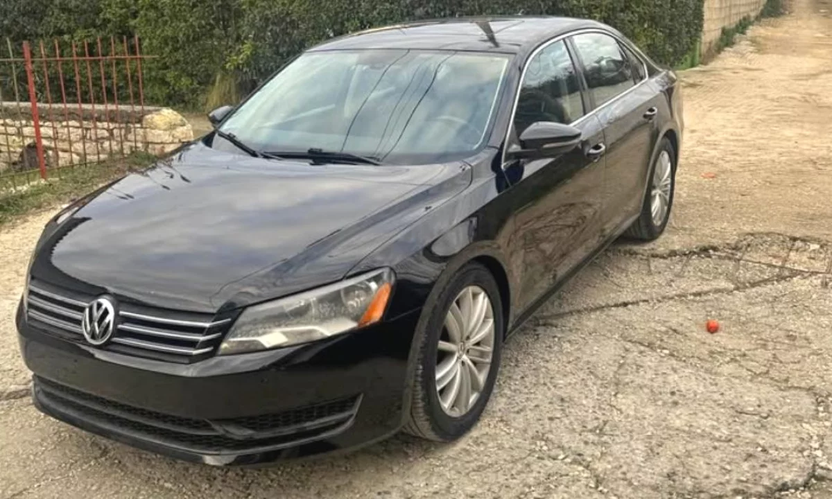 Makina ne shitje ne Berat, Volkswagen, 2013 gasoline-gas,Kambio Automatik Pagesa 5,800  Euro.