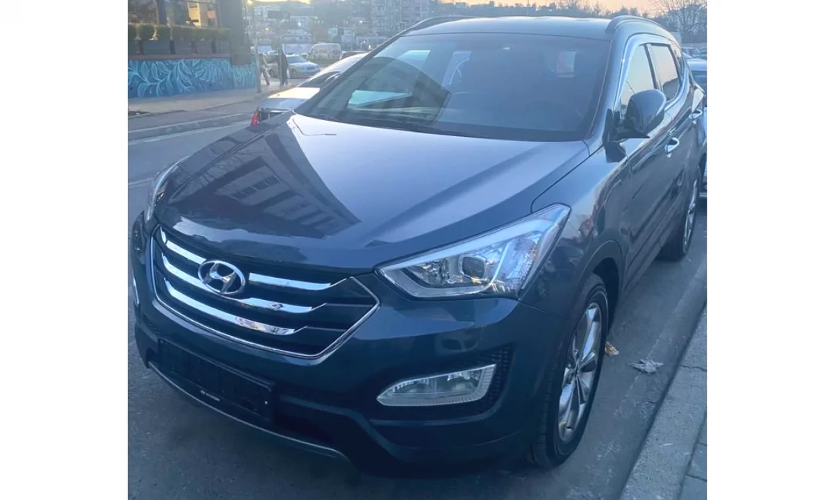 Makina ne shitje ne Tirane, Hyundai, 2014 Diesel,Kambio Automatik Pagesa 8,400  Euro.