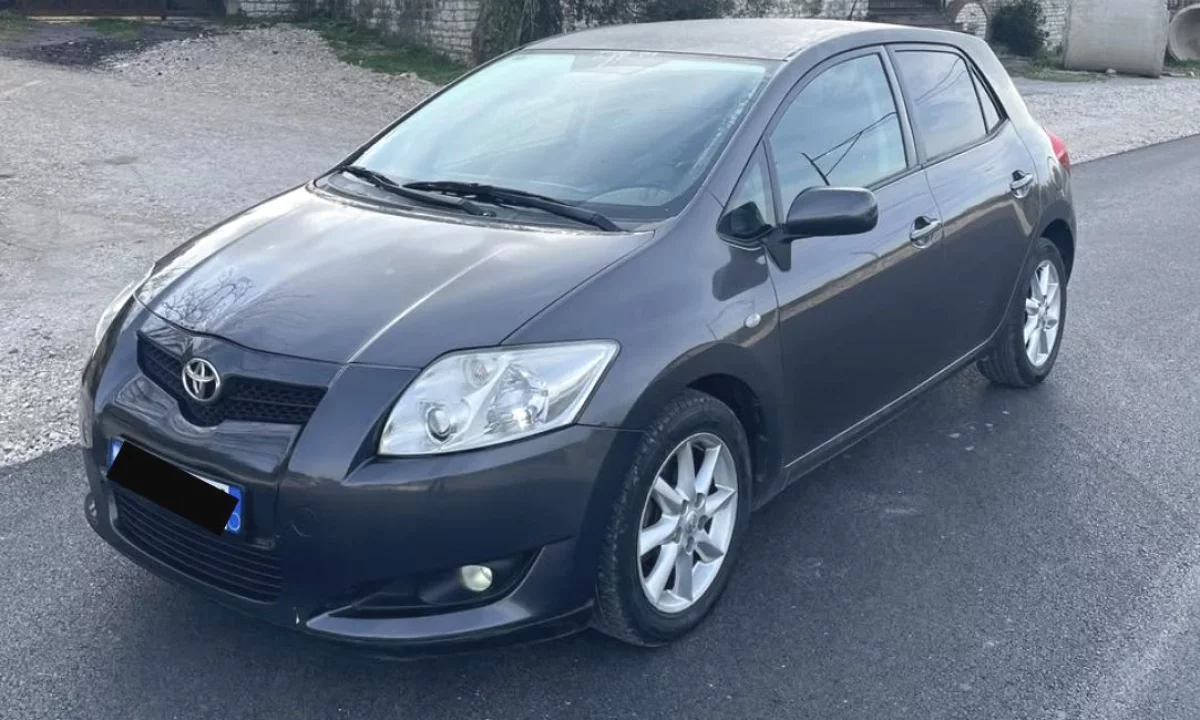 Makina ne shitje ne Fier, Toyota, 2008 Diesel,Kambio Manual Pagesa 4,400  Euro.