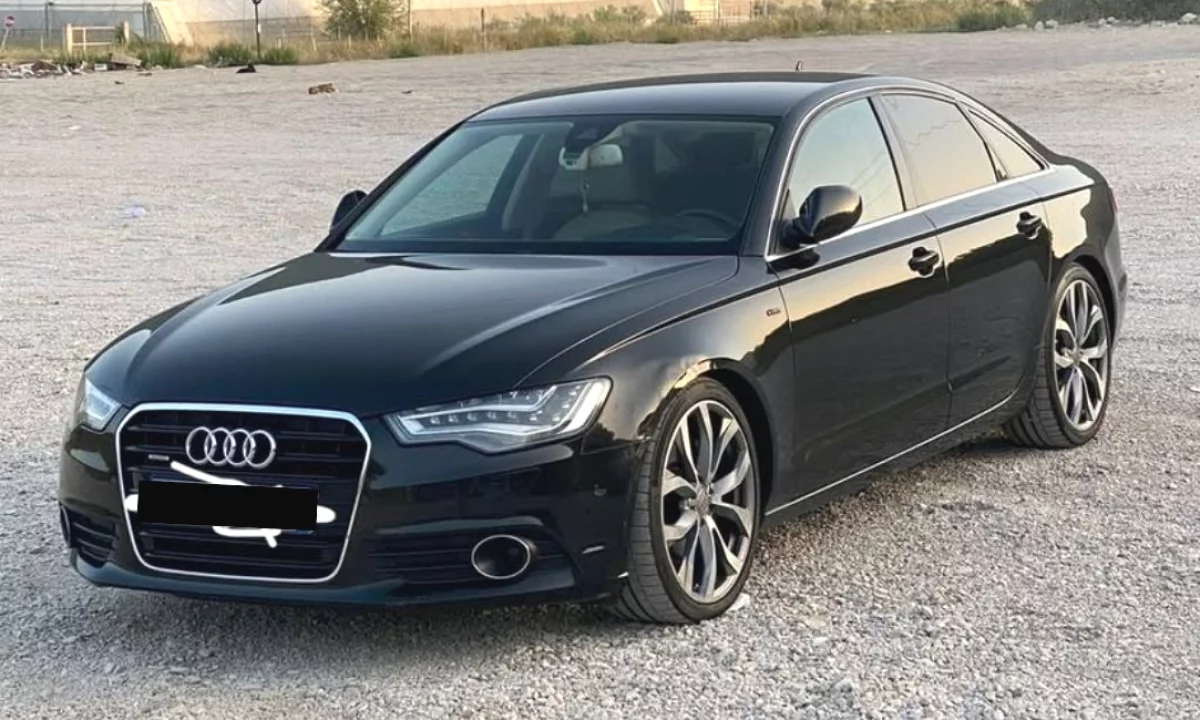 Makina ne shitje ne Tirane, Audi, 2011 Diesel,Kambio Automatik Pagesa 8,500  Euro.