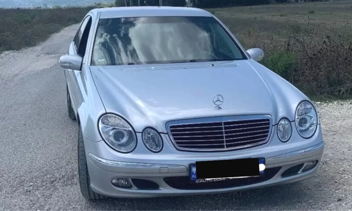Makina ne shitje ne Kavaje, Mercedes-Benz, 2006 Diesel,Kambio Manual Pagesa 3,500  Euro.