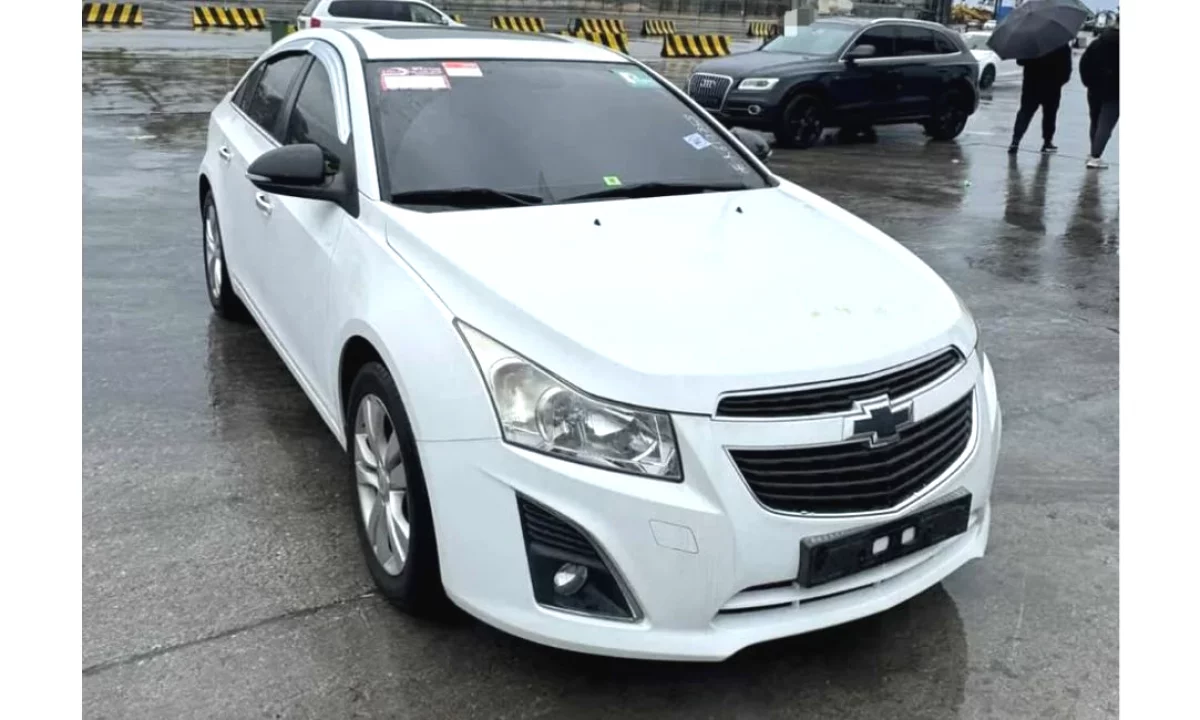 Makina ne shitje ne Tirane, Chevrolet, 2006 Diesel,Kambio Automatik Pagesa 6,600  Euro.