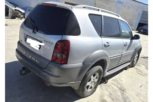 Shitet per pjese kembimi SsangYong Rexton