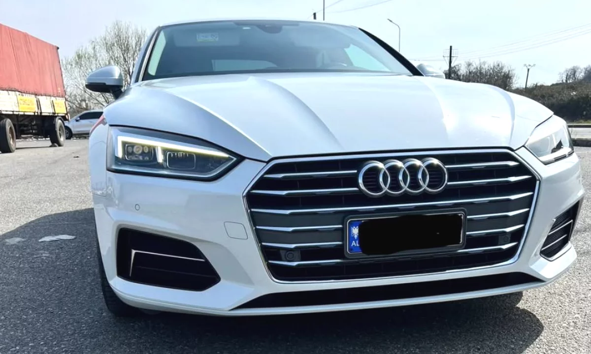 Makina ne shitje ne Tirane, Audi, 2017 Diesel,Kambio Automatik Pagesa 19,500  Euro.