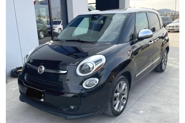 Makina ne shitje ne Tirane - 5,800 Euro