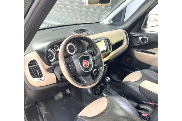 Makina ne shitje ne Tirane, Fiat, 2014 gasoline-gas,Kambio Automatik Pagesa 5,800  Euro.