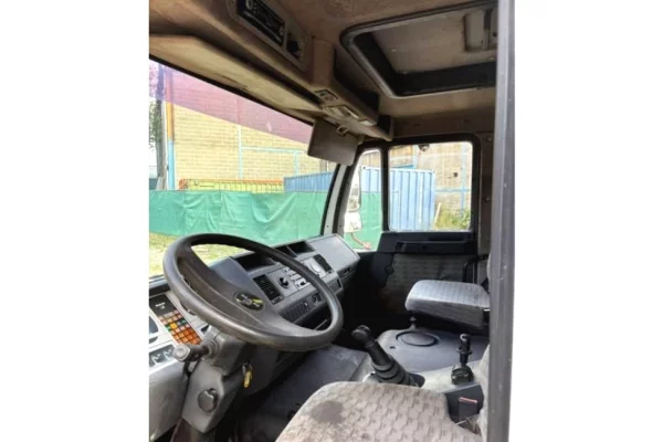 Makina ne shitje ne Tirane - 8,000 Euro